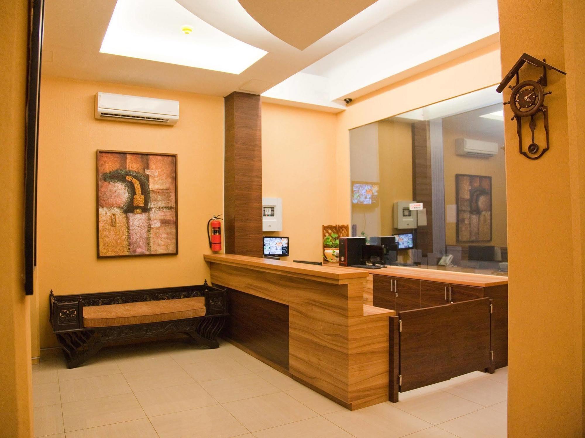 Hotel Rumah Shinta Jakarta Exteriér fotografie